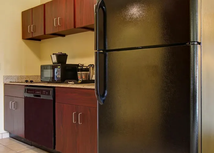 Cobblestone Inn & Suites - Harvey