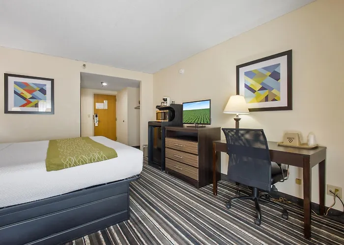 Crossroads Hotel And Huron Event Center