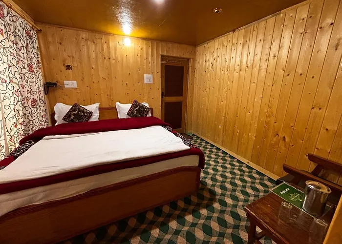 Hotel Bright Palace