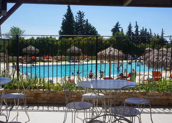 Camping Les Hautes Prairies Lourmarin