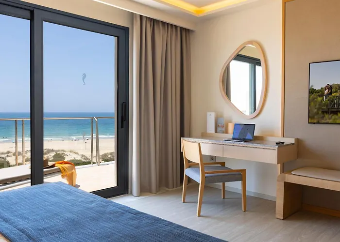 Hipotels Barrosa Palace & Spa