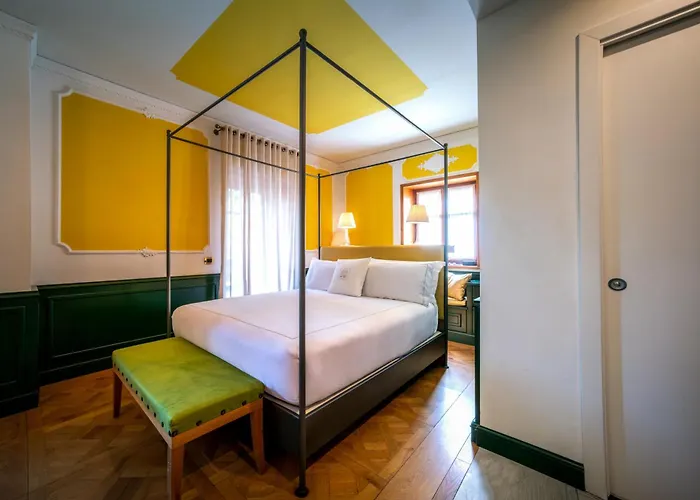 Ambra Cortina Luxury&Fashion Hotel