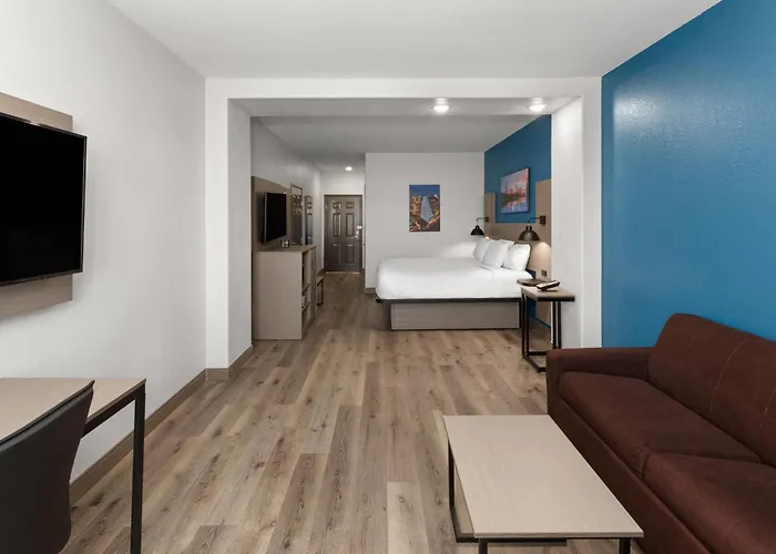 La Quinta By Wyndham Kyle - Austin South