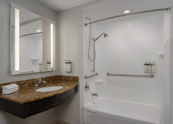 Holiday Inn Express & Suites Miami Kendall By Ihg