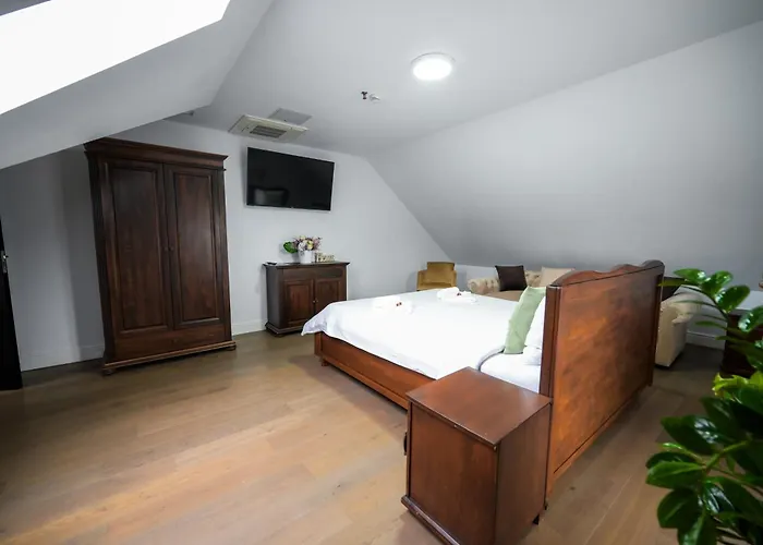 Hotel Yara