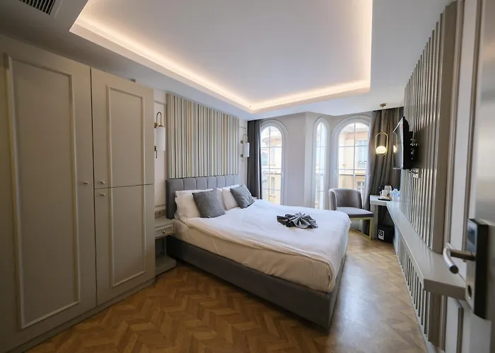 Serai Hotel Istanboel
