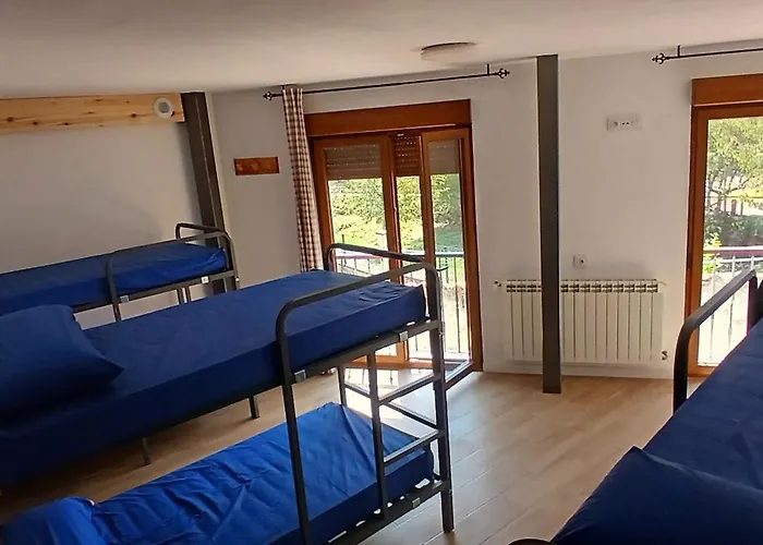 Villa de Salas Alojamientos
