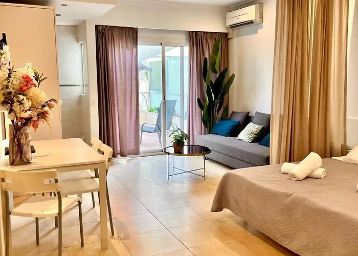 Hotel Apartamentos Pyr Fuengirola private studio