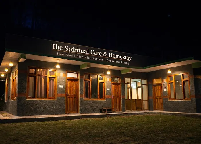 The Spiritual Cafe - Riverside Cafe & Homestay