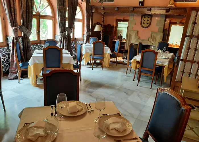 Hotel Castillo el Collado