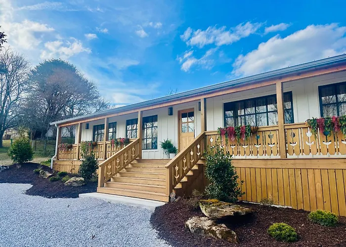 Sommer House Inn-Meadow Room