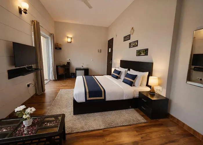 The Amber Signature Vrindavan # A Luxury Apartment With #Lift# Garden # Parking# Ac Rooms# & Elegant Interior # Located Inside- Omaxe Eternity Vrindavan