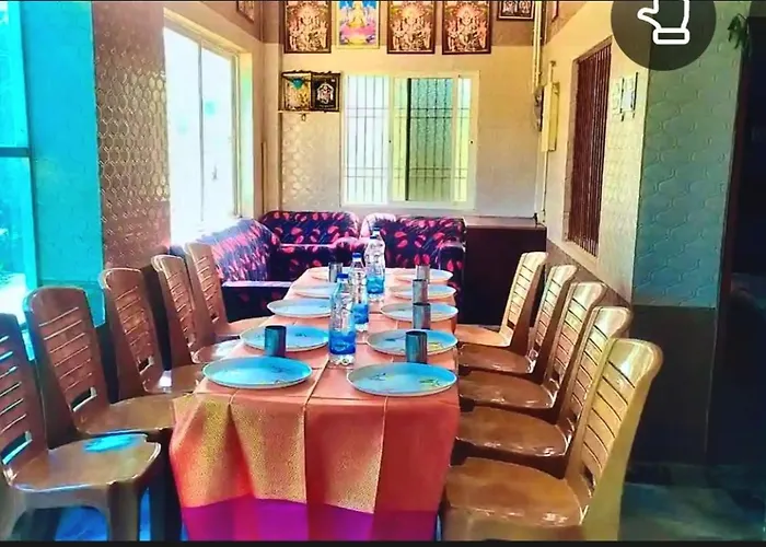Lakshmi Divya Guest House