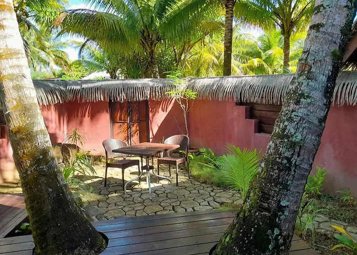 Fare Pea Iti Romantic Lodge