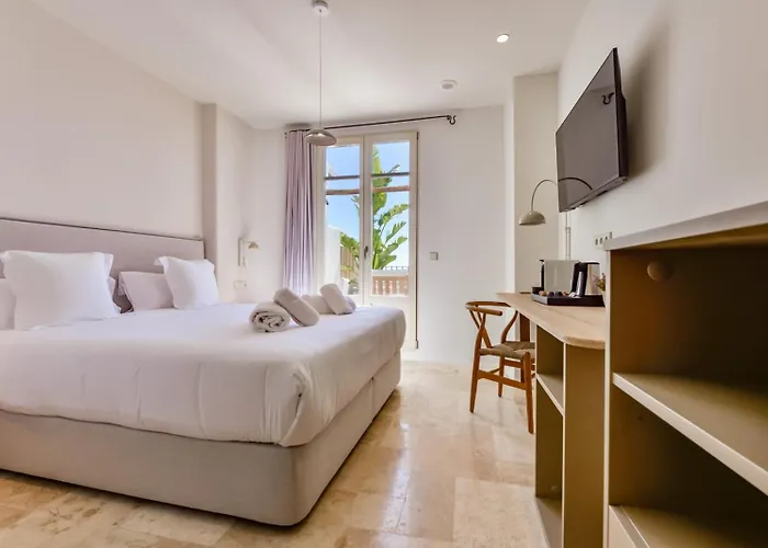 Santa Barbara By Santas Hotels