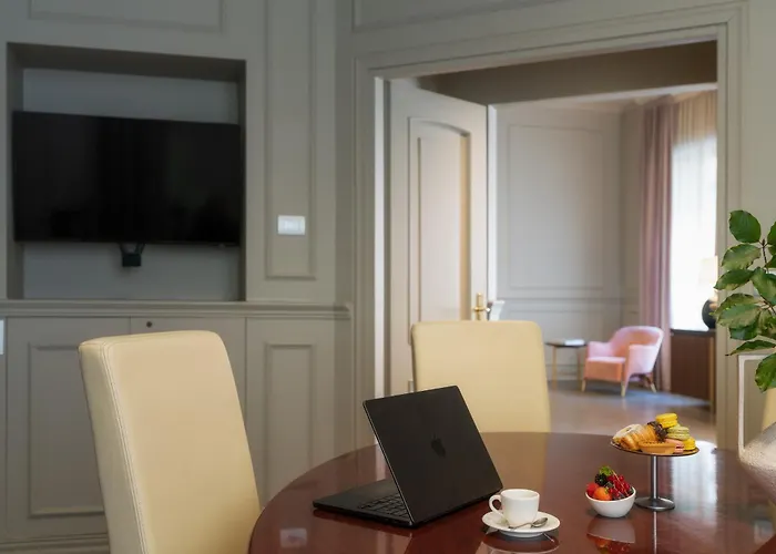 Worldhotel Casati 18