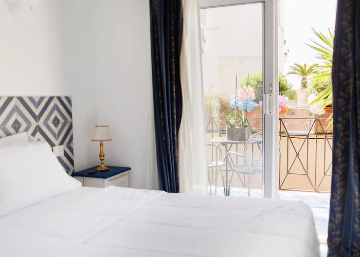 Hotel Bussola