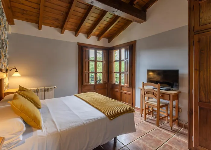 Hotel La Lluriga