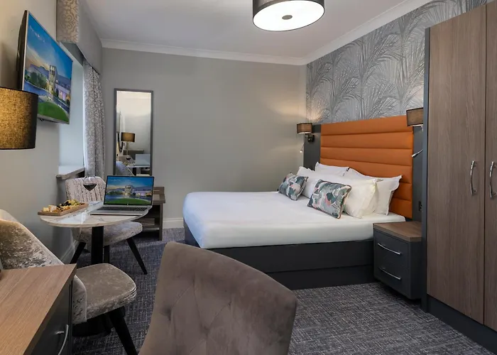 Diamond Coast Hotel