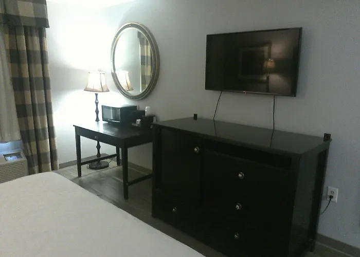 Carradoc Hall Hotel & Conference Center - Leesburg By The Red Collection