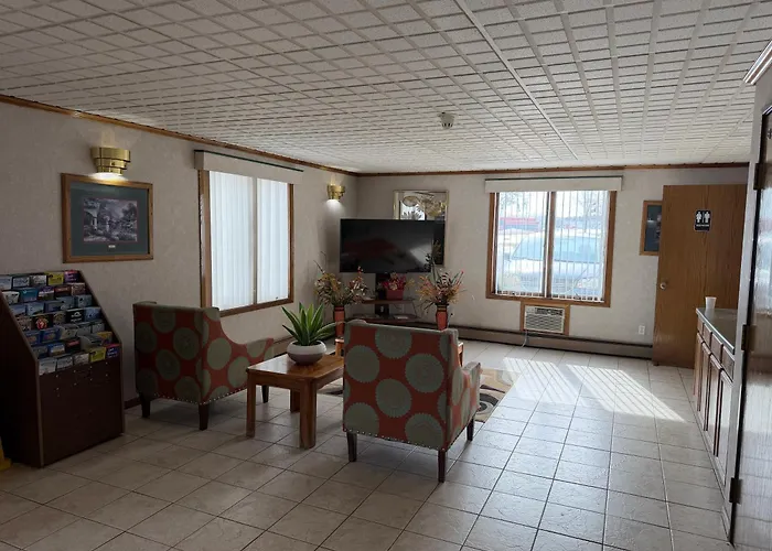 Iron Mountain Inn & Suites Mi Us 2
