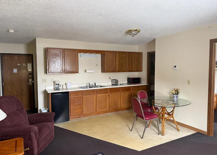 Iron Mountain Inn & Suites Mi Us 2