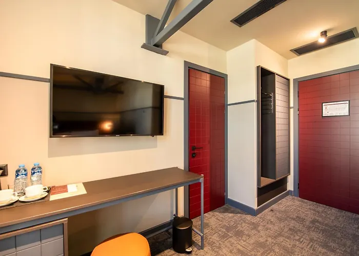 Nobo - Hotel In Old Tbilisi