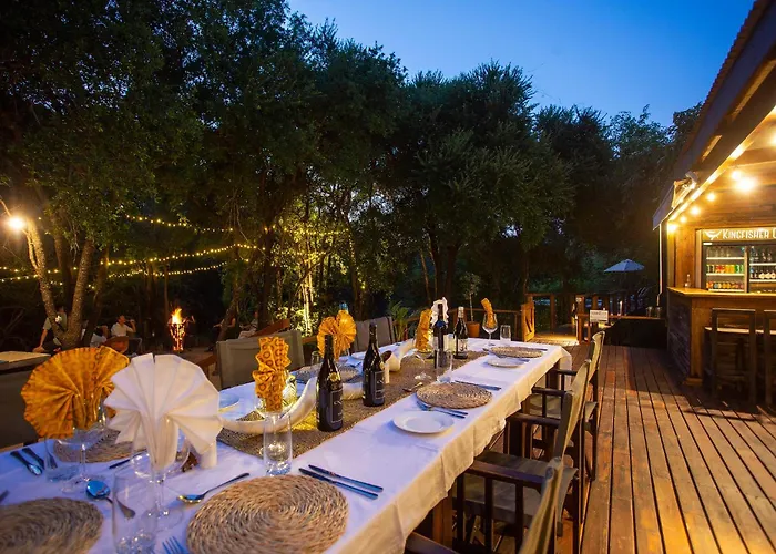 Kingfisher Creek Safari Lodge
