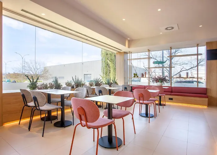 Holiday Inn Express Pamplona By Ihg