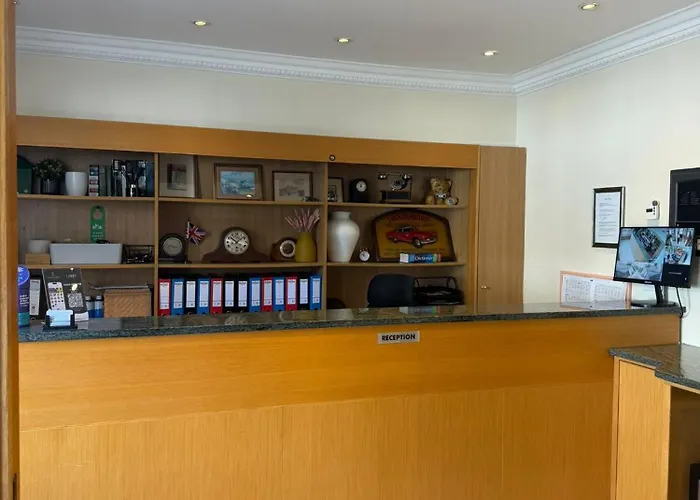 Americana Hotel