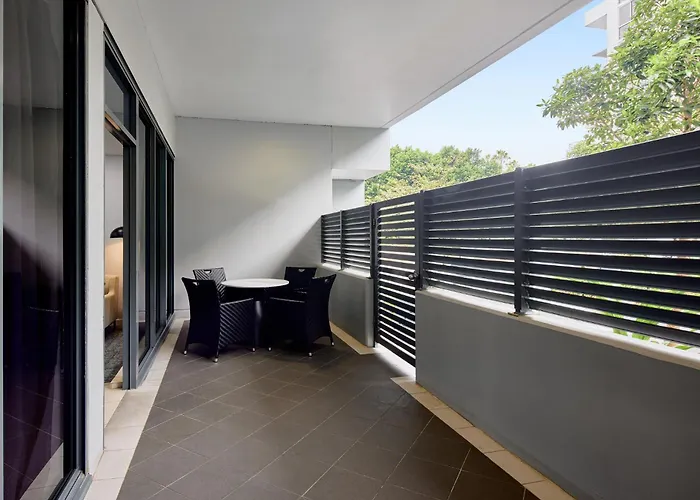 Meriton Suites Waterloo