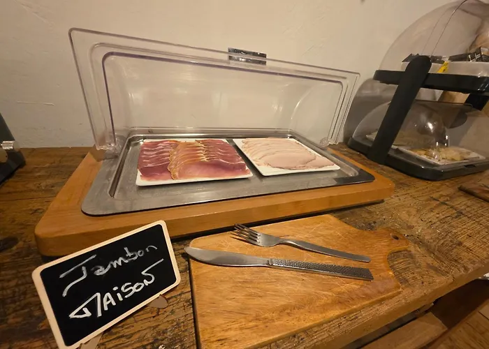 Le Moulin De La Pipe - Logis Hotel Restaurant