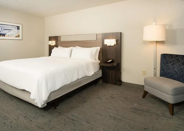 Holiday Inn Express Hotel & Suites St. Charles By Ihg
