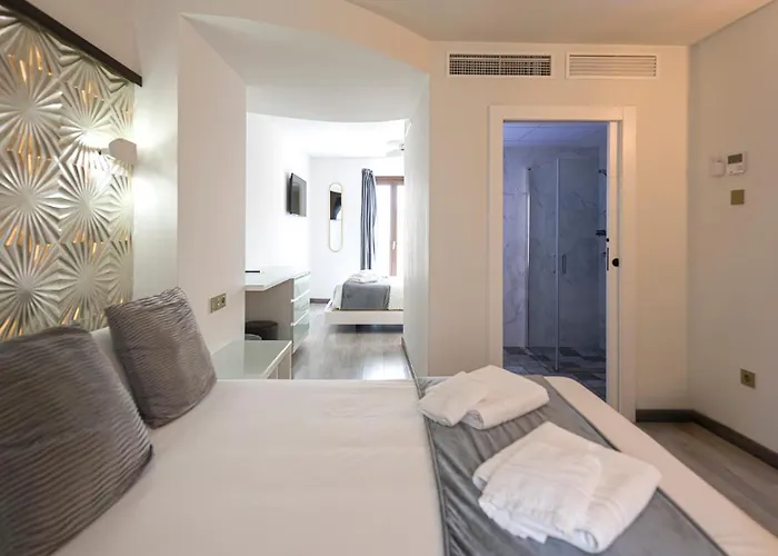 Hotel Fuente Redonda Luxury
