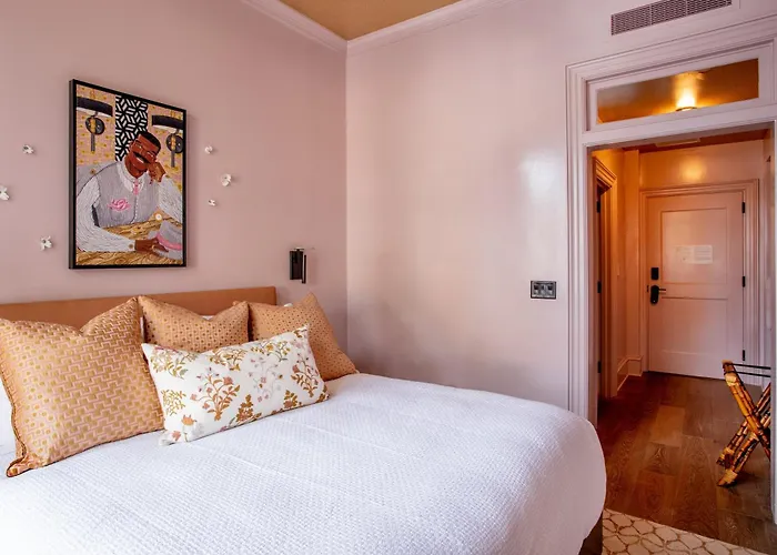 The Bell Athens By Kasa Living