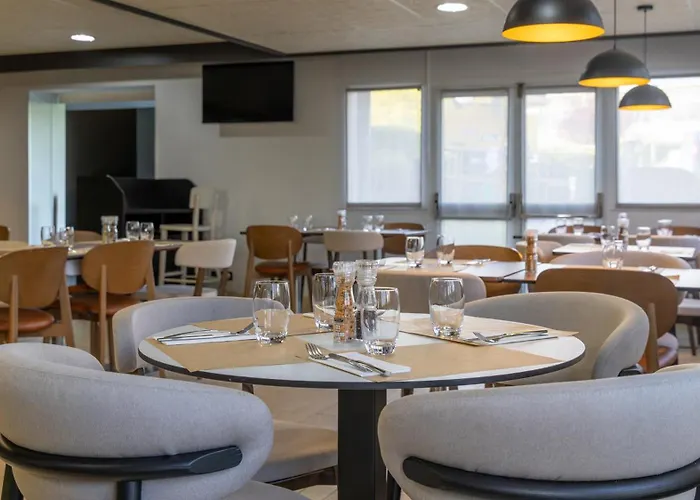 Hôtel Restaurant Campanile Le Blanc-Mesnil