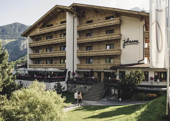 Hotel Johanna Mitten Im Oetztal