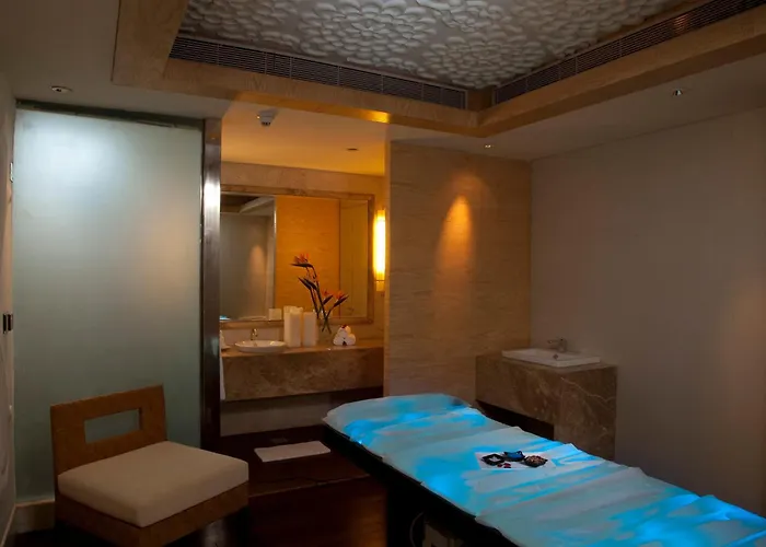 Crowne Plaza New Delhi Okhla By Ihg