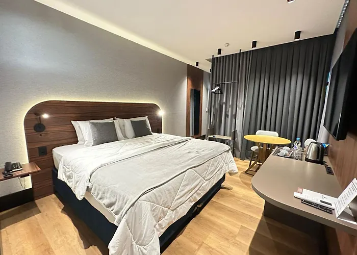 Zallon Hotel Executivo - Late Checkout Cortesia as 15hs aos DOMINGOS