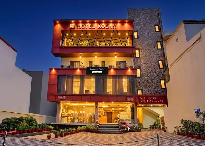 Super Townhouse Prince Chowk Near Railway Station Formerly Hotel Kolam