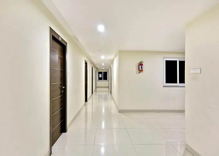 Hotel O Halcyon Deccan Inn