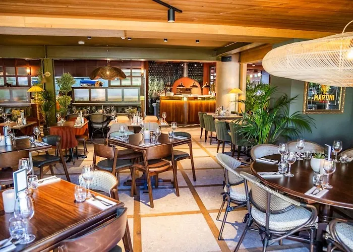 The Royal Foresters, Ascot, Berkshire - Acorn Pubs