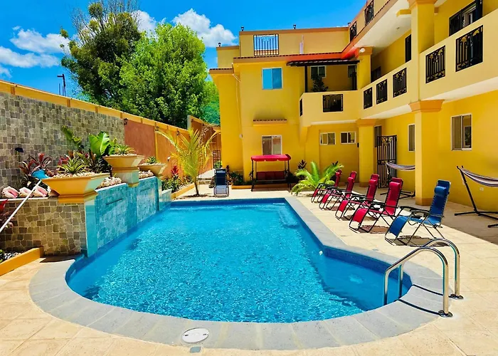 Clora Hotel