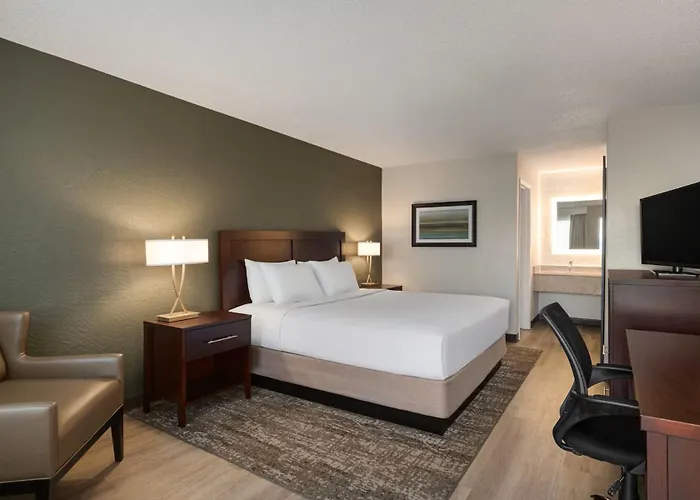 Mai Hana Hotel And Suites I Drive-Theme Parks