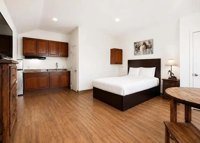 The Resource Inn -Big Lake Tx