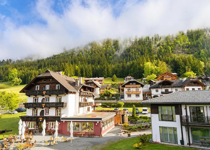 Der Kaerntnerhof Am Weissensee, Seehotel & Seeapartments Direkt Am See