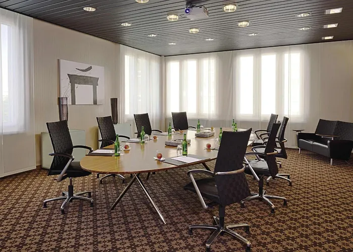 Moevenpick Hotel Zurich Airport