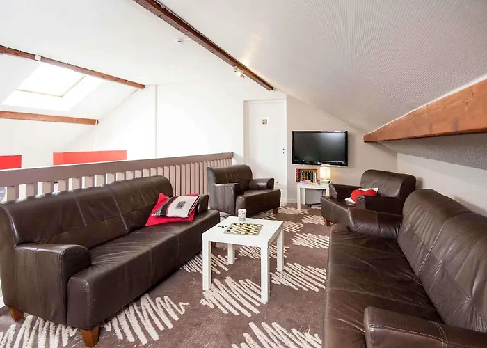 Ibis Avallon