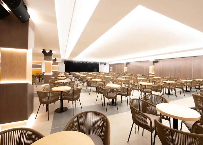 Hotel Club Cala Romani