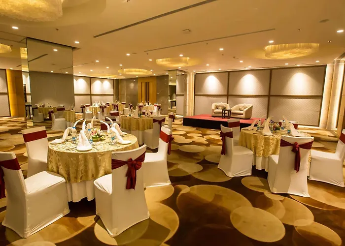 Novotel Kolkata Hotel And Residences